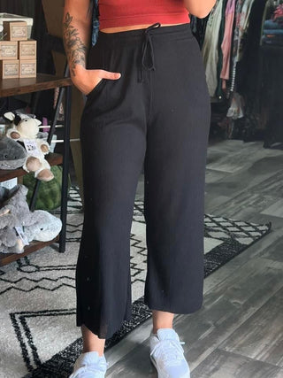 Crop Capri Black Pant