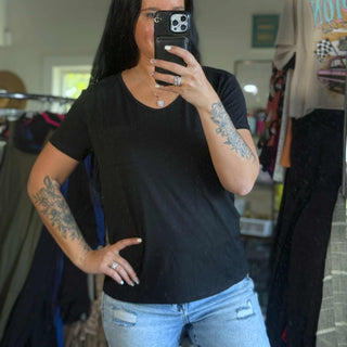 Julia R Basic Tee