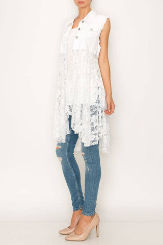 CROPPED DENIM VEST WITH LACE LAYER white