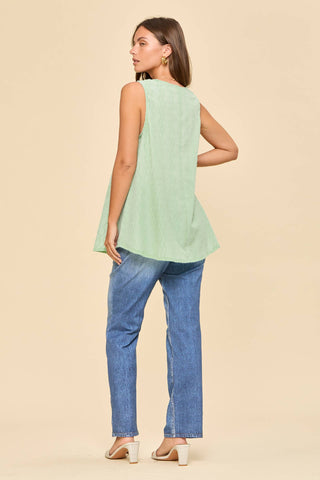 Textured Sleeveless Tank Blouse