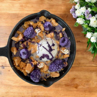 Wild berry cheesecake skillet candle