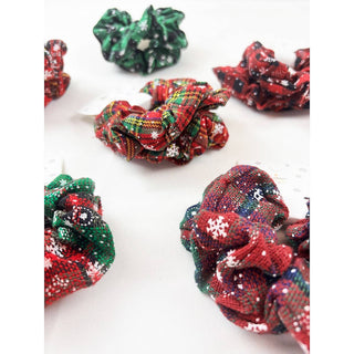 2 Pc Christmas Plaid Snowflake Detailed Scrunchies