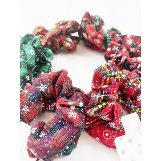 2 Pc Christmas Plaid Snowflake Detailed Scrunchies