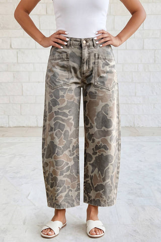Camo Print Patch Pocket Cropped Wide Leg Jeans