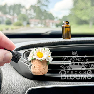 Daisy Flower Vent Clip Car Air Freshener Diffuser (Reusable)