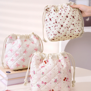 Patterned Quilted Drawstring Cosmetic Bag